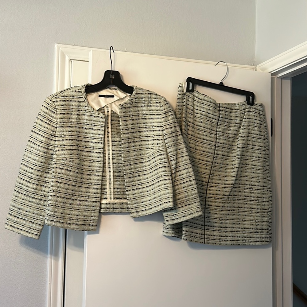 Hugo Boss Womens mint and white work set